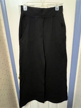 LOBO MAU Black Wide Leg Sweatshirt Pants, Size M